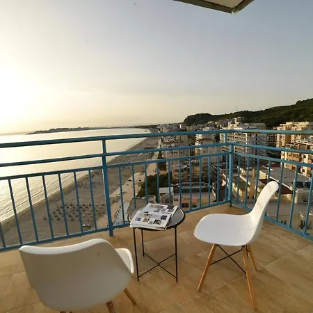 Beachfront Marilyn Durrës