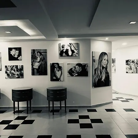 Beachfront Marilyn דירה