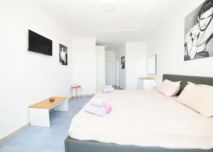 Beachfront Marilyn * Durrës