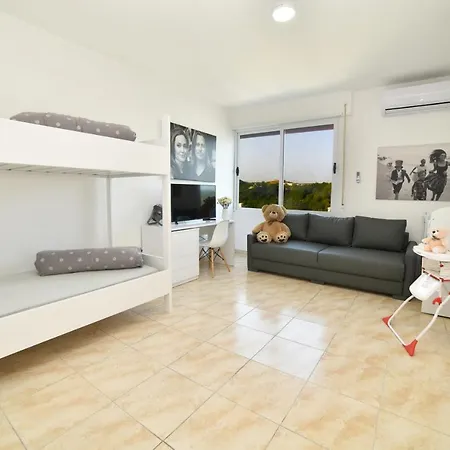 Beachfront Marilyn * Durrës