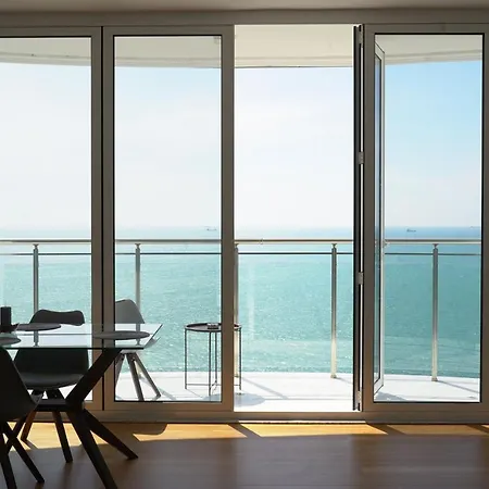 Beachfront Marilyn Apartment Durres