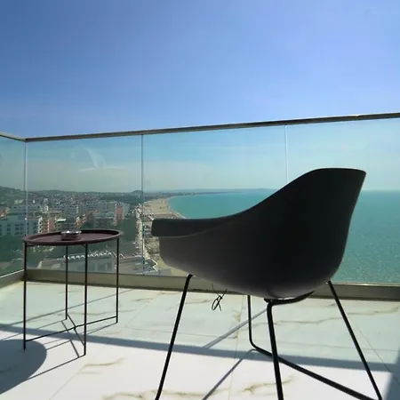 Beachfront Marilyn Durres