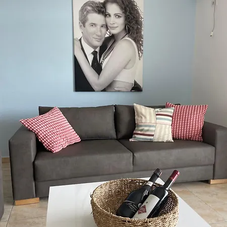 Daire Beachfront Marilyn Dıraç