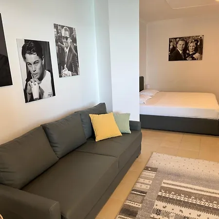 Beachfront Marilyn * Durrës