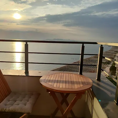 Beachfront Marilyn Apartment Durres