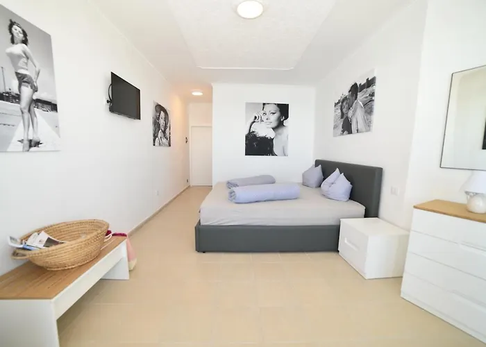 Beachfront Marilyn * Dıraç