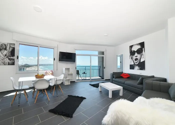 Beachfront Marilyn Durrës