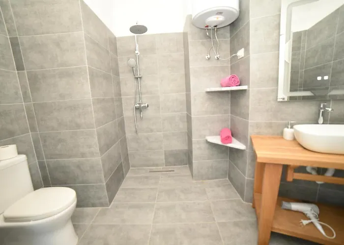 Beachfront Marilyn Apartamento Durrës