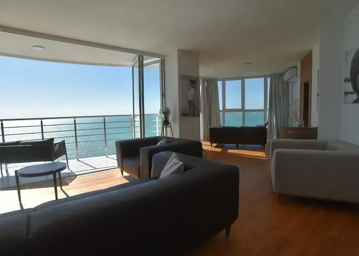 Daire Beachfront Marilyn Dıraç